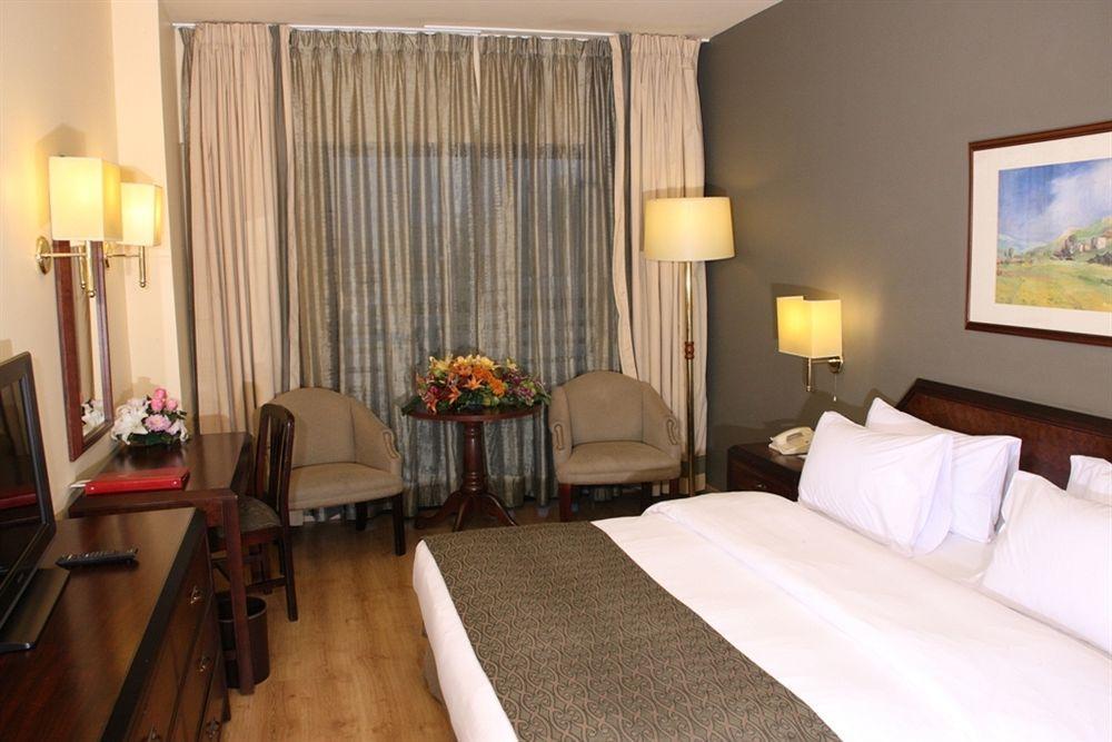 Le Commodore Hotel Bejrút Kültér fotó