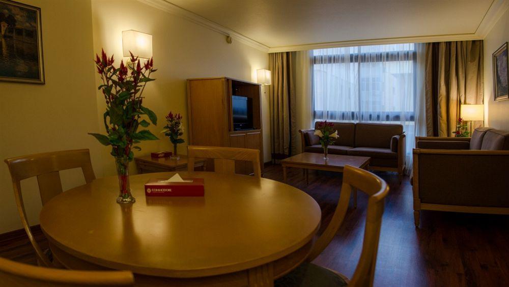 Le Commodore Hotel Bejrút Kültér fotó