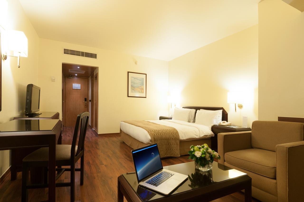 Le Commodore Hotel Bejrút Kültér fotó