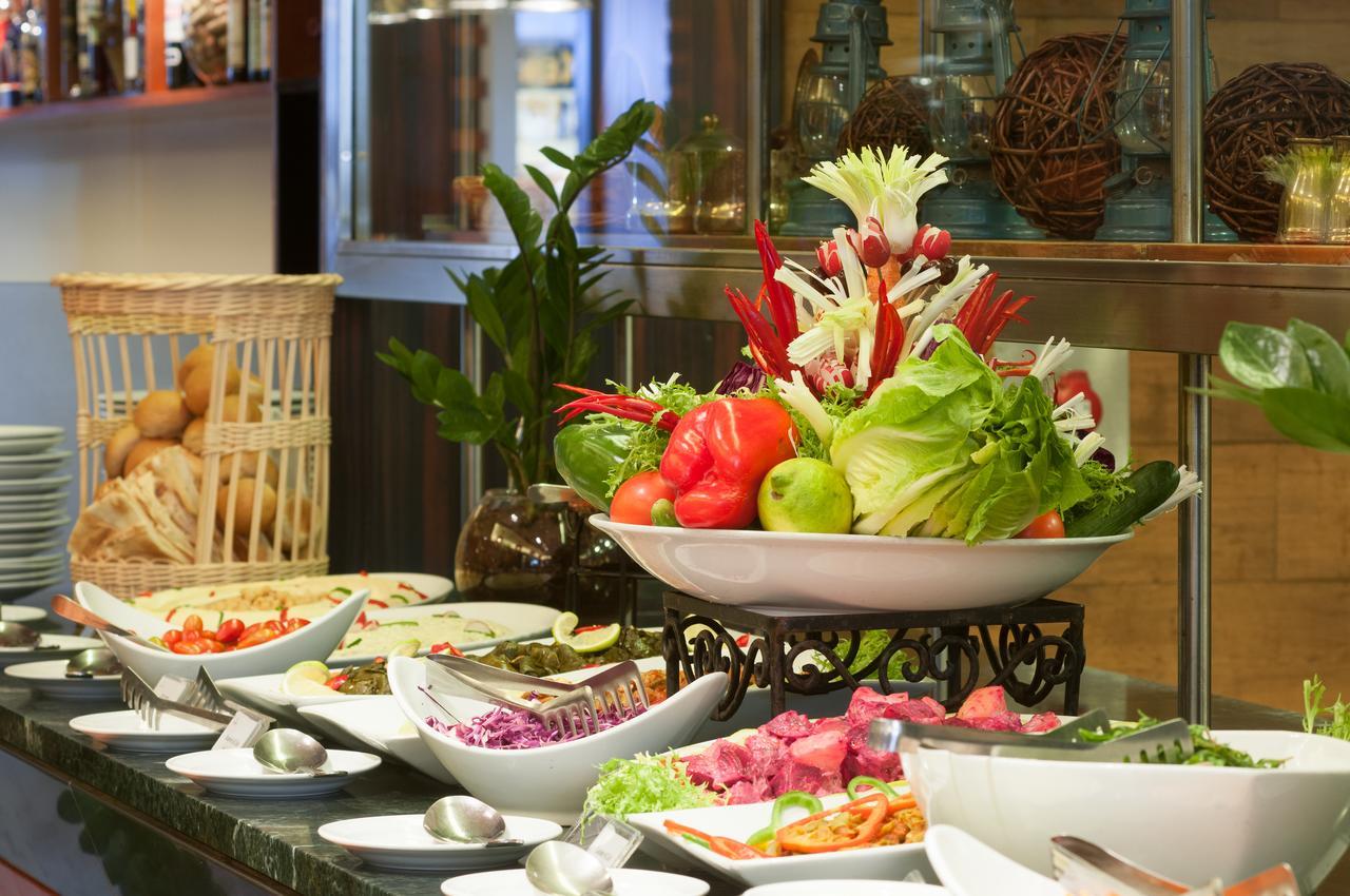 Le Commodore Hotel Bejrút Kültér fotó