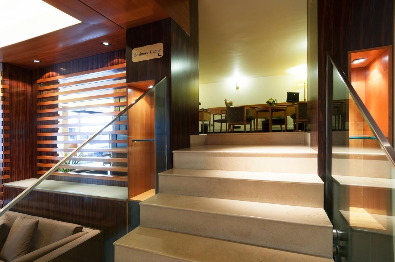 Le Commodore Hotel Bejrút Kültér fotó