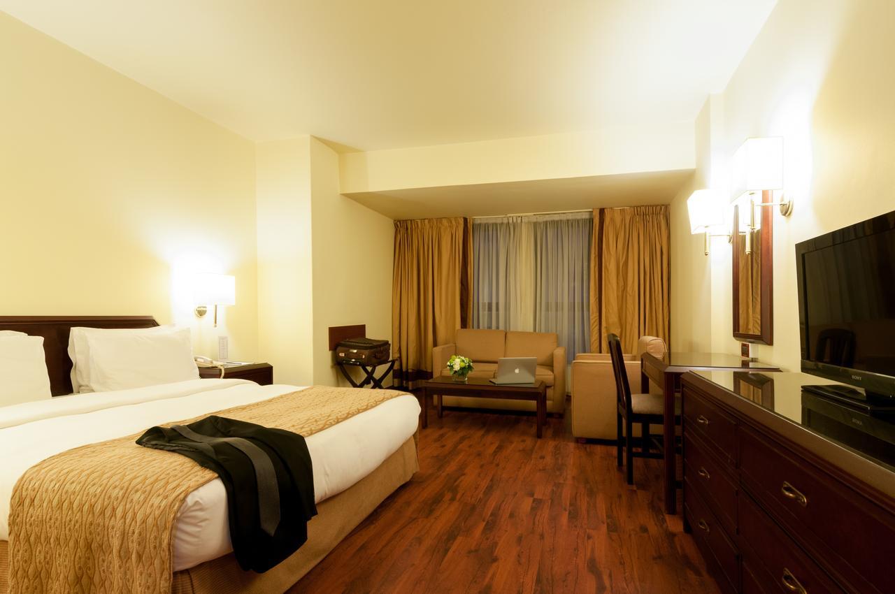 Le Commodore Hotel Bejrút Kültér fotó