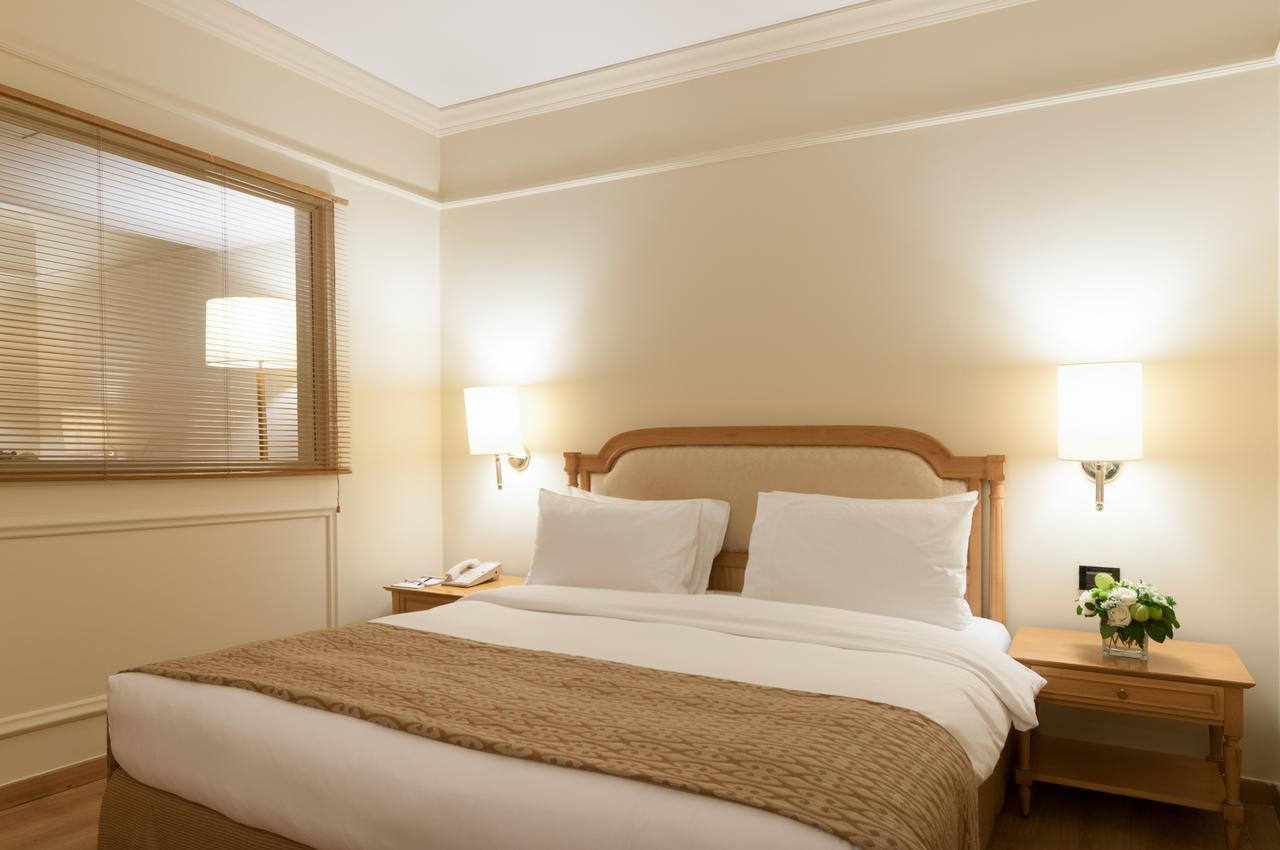 Le Commodore Hotel Bejrút Kültér fotó
