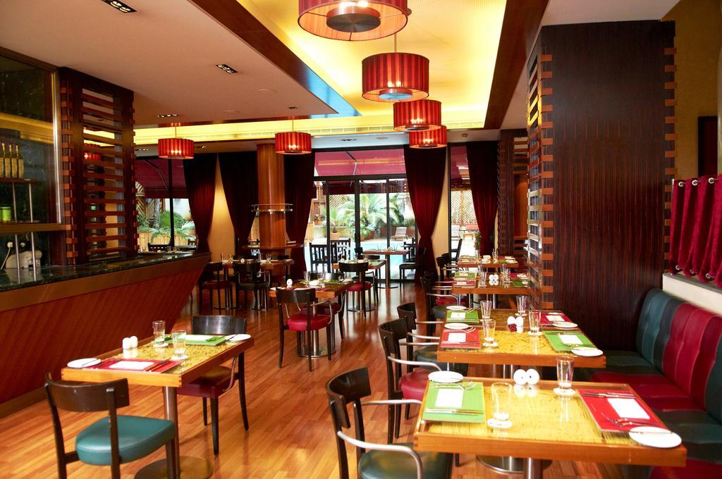 Le Commodore Hotel Bejrút Kültér fotó